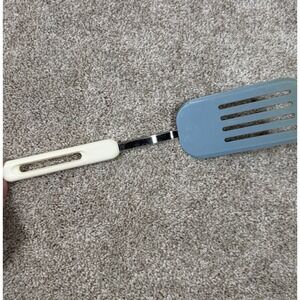 Vintage Bonny USA Slotted Spatula Blue Nylon Turner Cream Handle Retro Kitchen